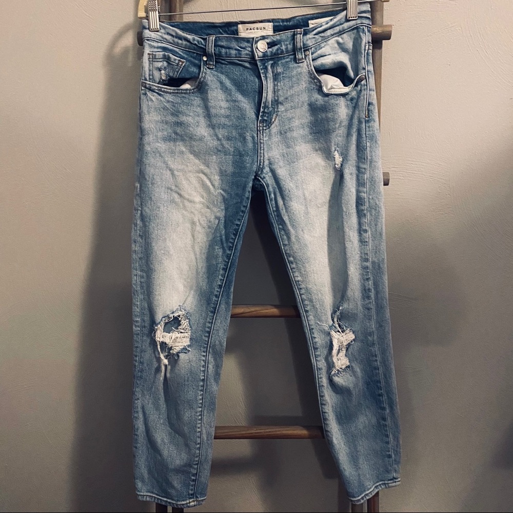 PacSun Distressed Boyfriend Jeans